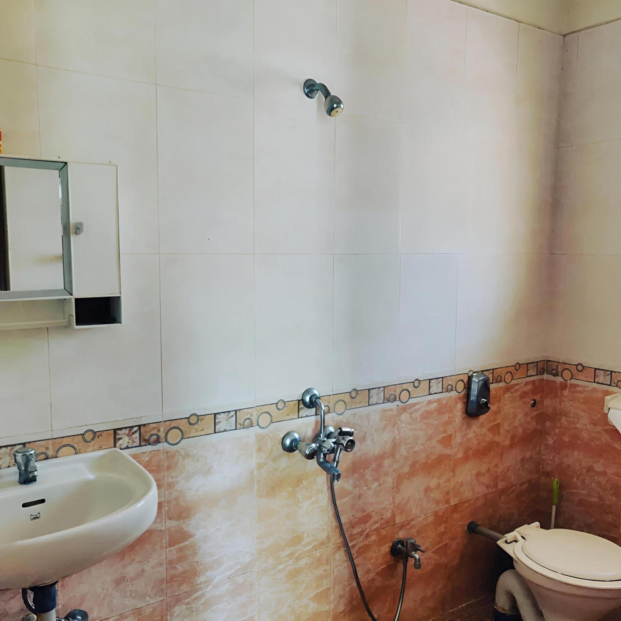 Ocean Walk Apartments 2Bhk Calangute Extérieur photo